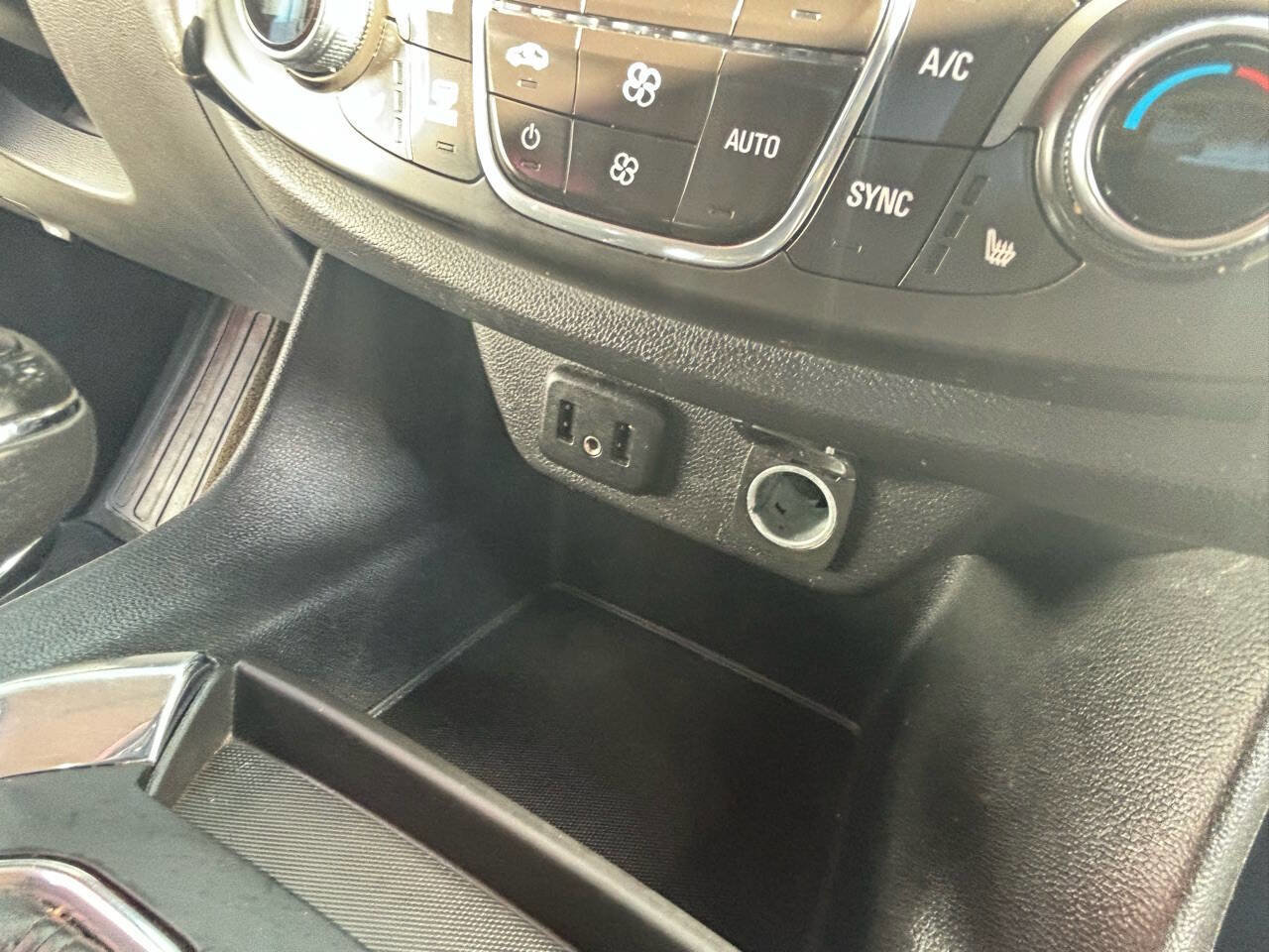 Used 2019 Chevrolet Traverse LT image 47