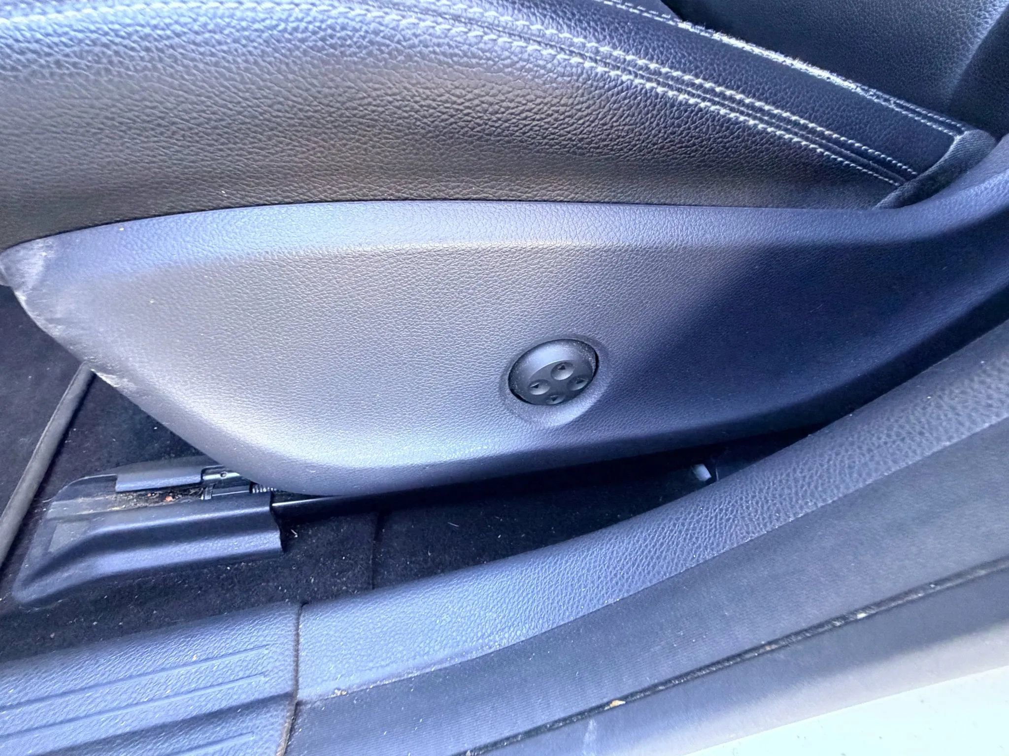 Used 2018 Mercedes-Benz CLA 250 4MATIC image 19