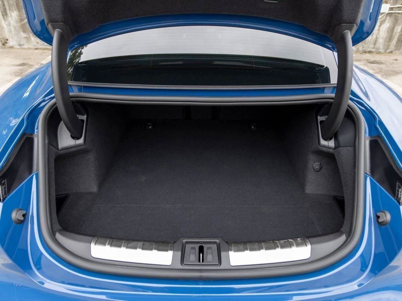 New 2025 Porsche Taycan 4S image 90