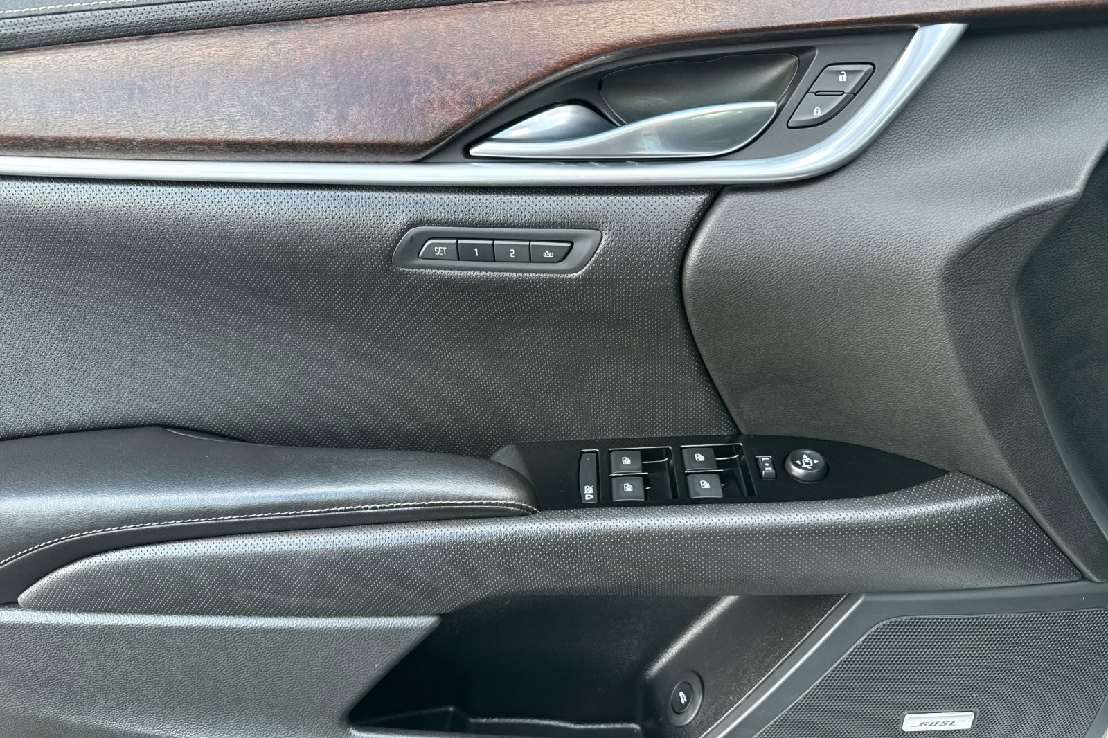 Used 2019 Cadillac XTS Luxury image 11