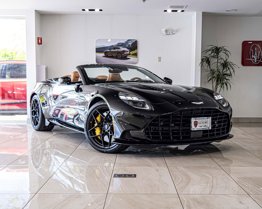 New 2026 Aston Martin Vanquish Convertible RWD image 5