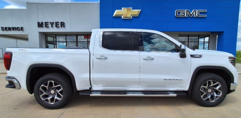 New 2026 GMC Sierra 1500 SLT w/ SLT Premium Plus Package AWD/4WD image 1