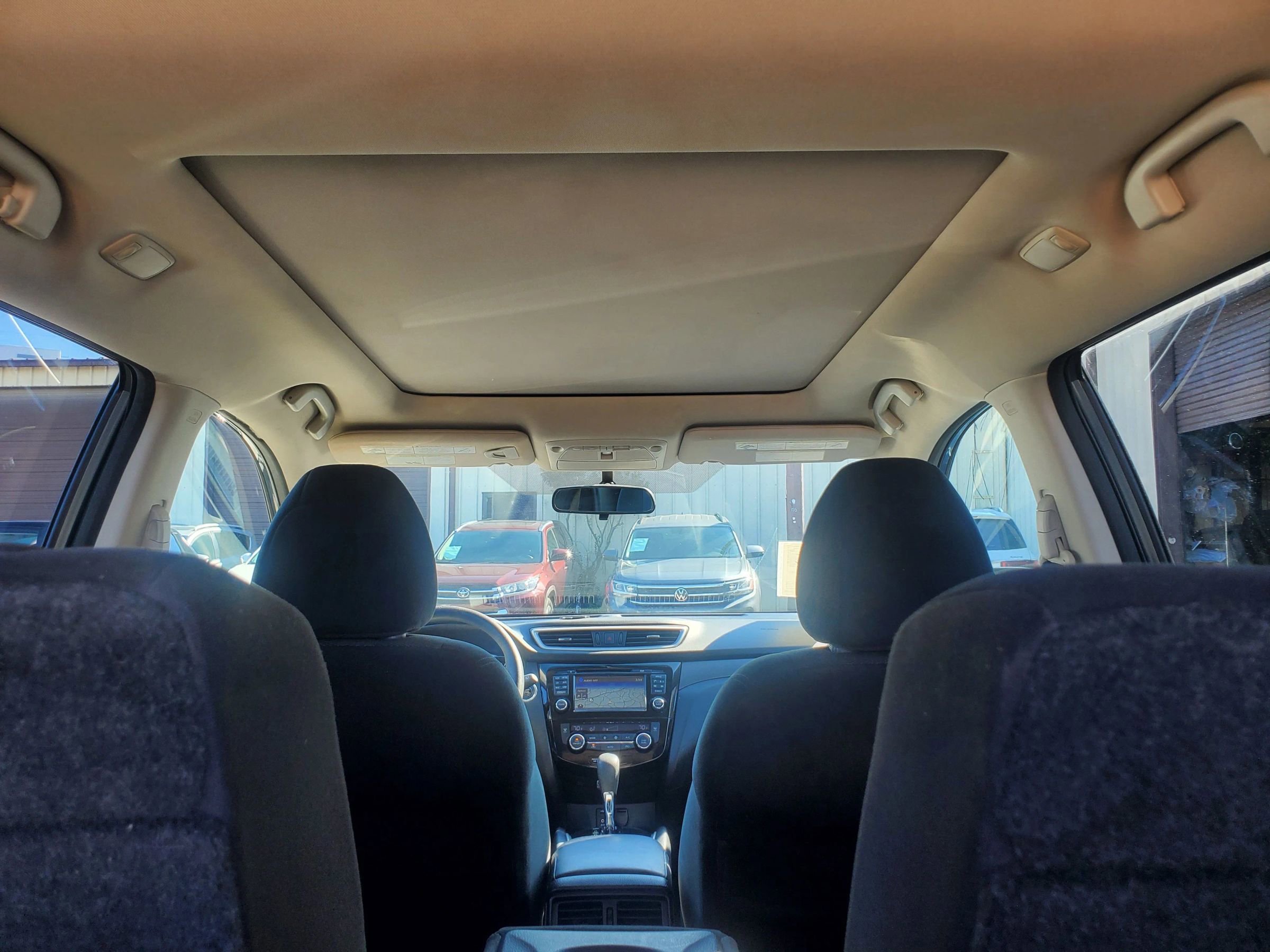 Used 2016 Nissan Rogue SV w/ SV Premium Package image 55