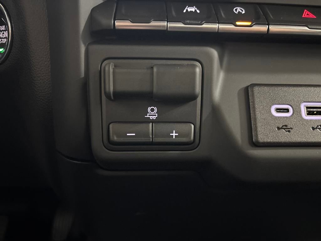 Used 2025 Chevrolet Silverado 1500 W/T w/ WT Value Package image 19