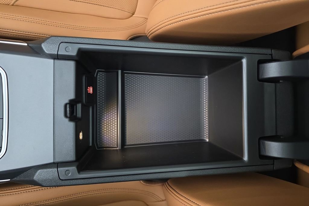 Used 2025 BMW 230i xDrive Coupe w/ Convenience Package image 22