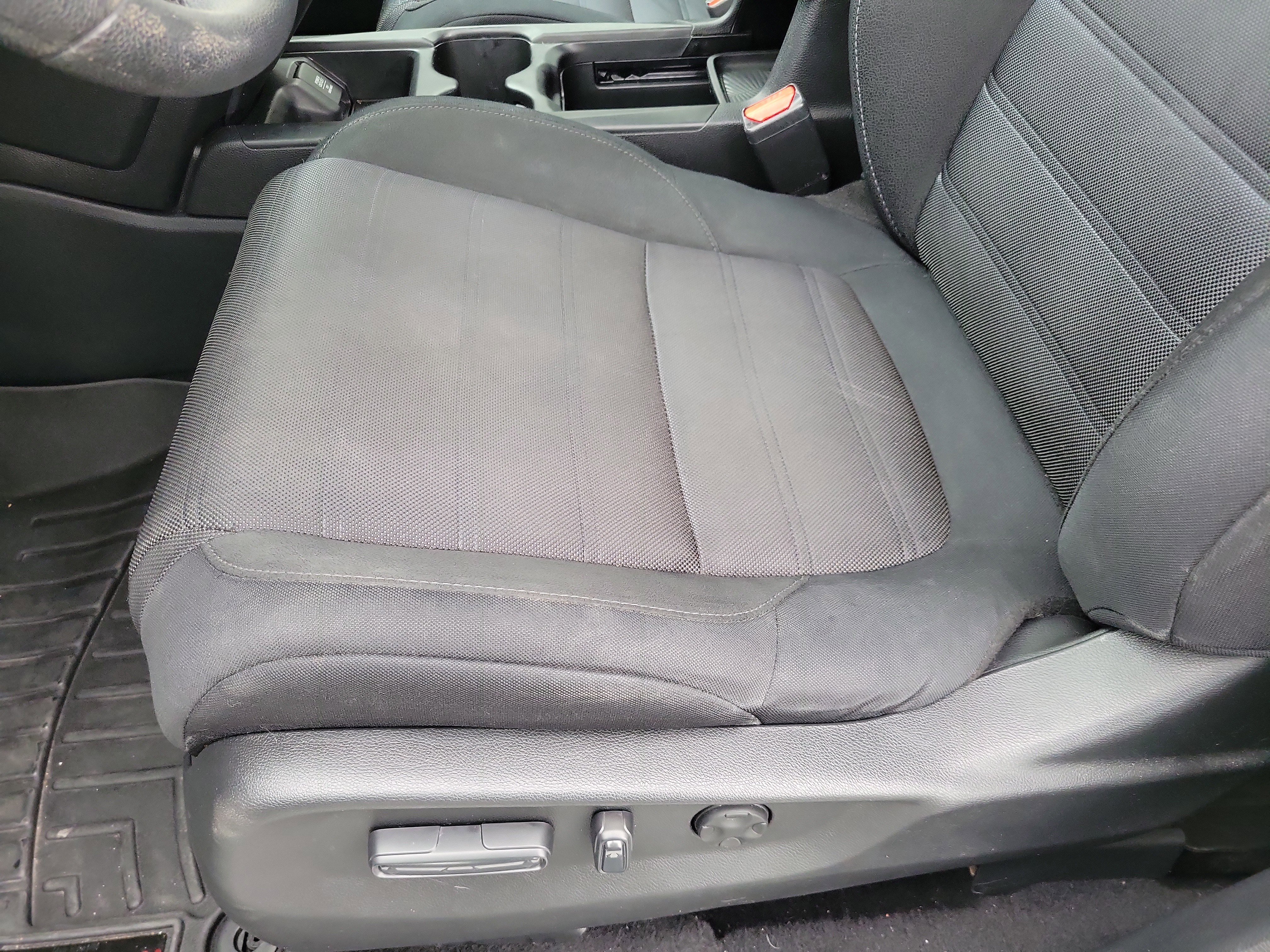 Used 2019 Honda CR-V EX image 10