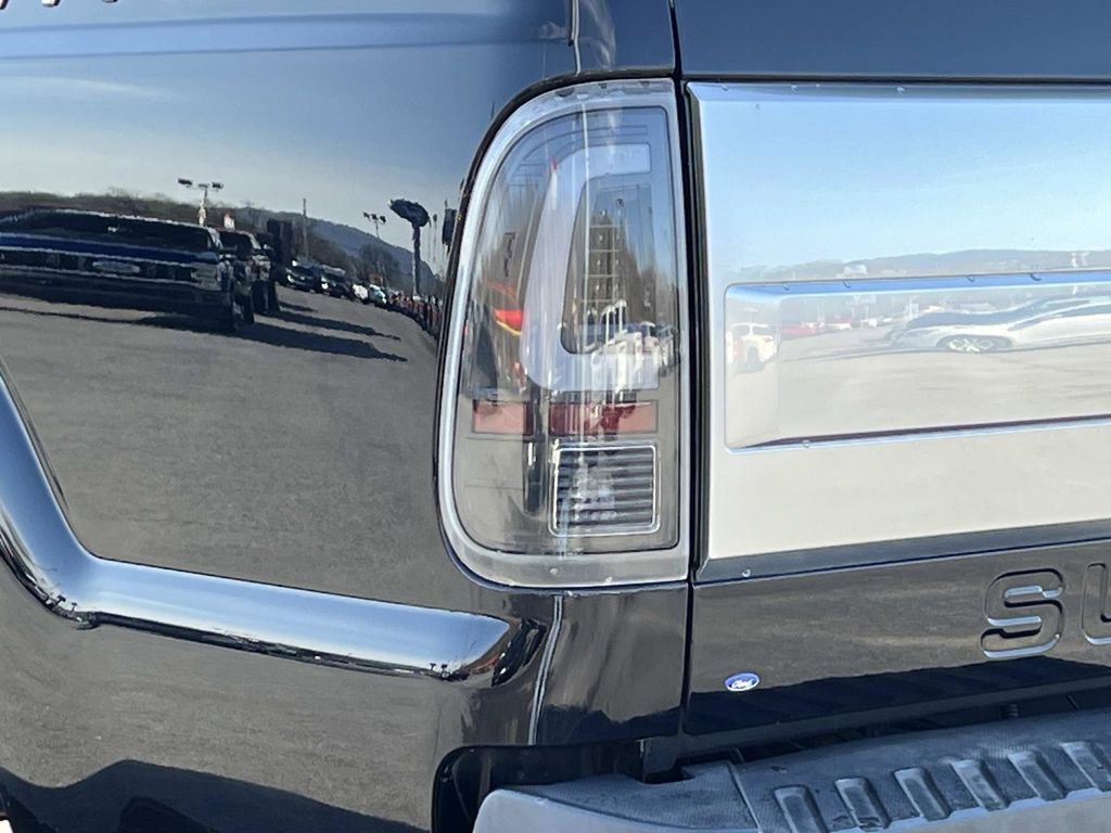 Used 2016 Ford F250 Platinum w/ FX4 Off-Road Package image 5