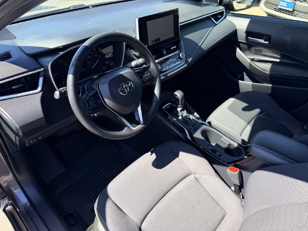 Used 2025 Toyota Corolla SE w/ SE Package FWD image 22