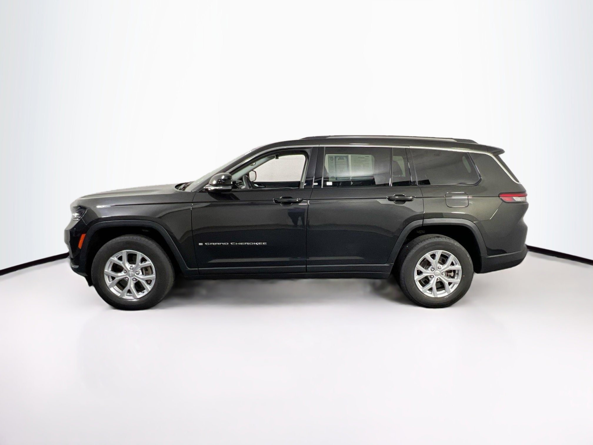 Used 2023 Jeep Grand Cherokee L Limited image 8