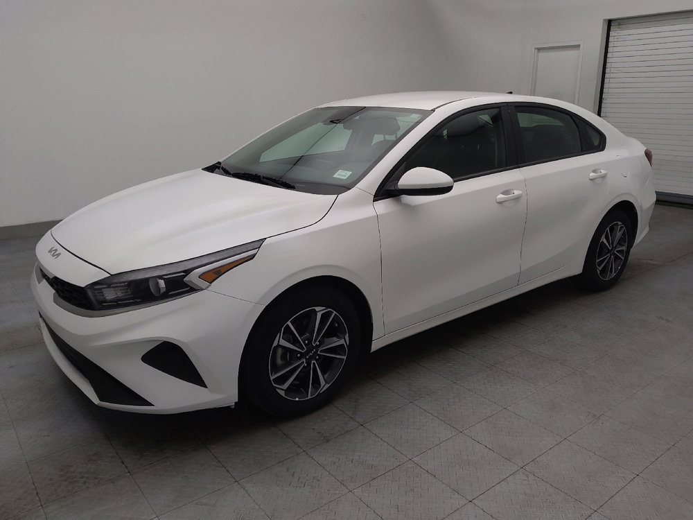 Used 2024 Kia Forte LXS image 2