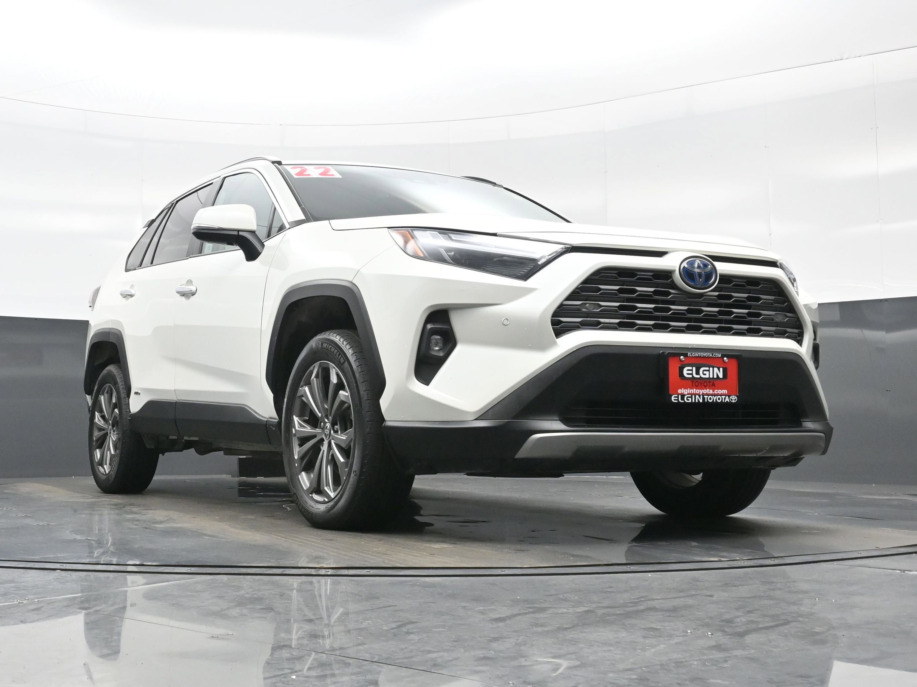 Used 2022 Toyota RAV4 Limited AWD/4WD image 28