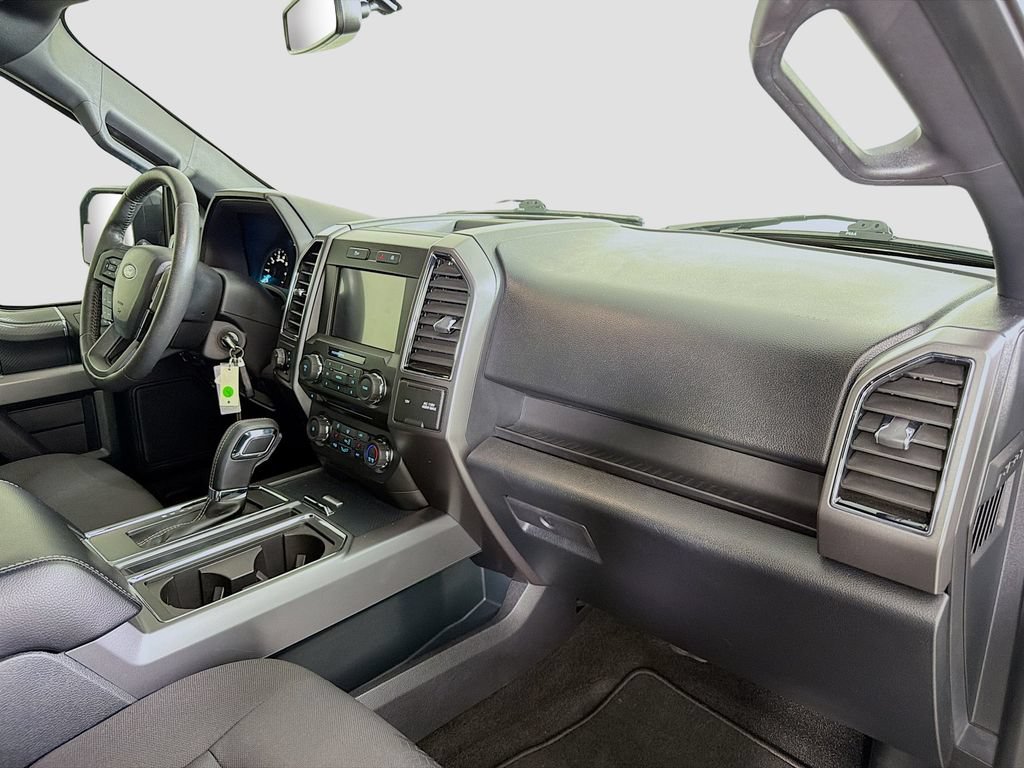 Used 2018 Ford F150 XLT w/ Equipment Group 302A Luxury AWD/4WD image 31
