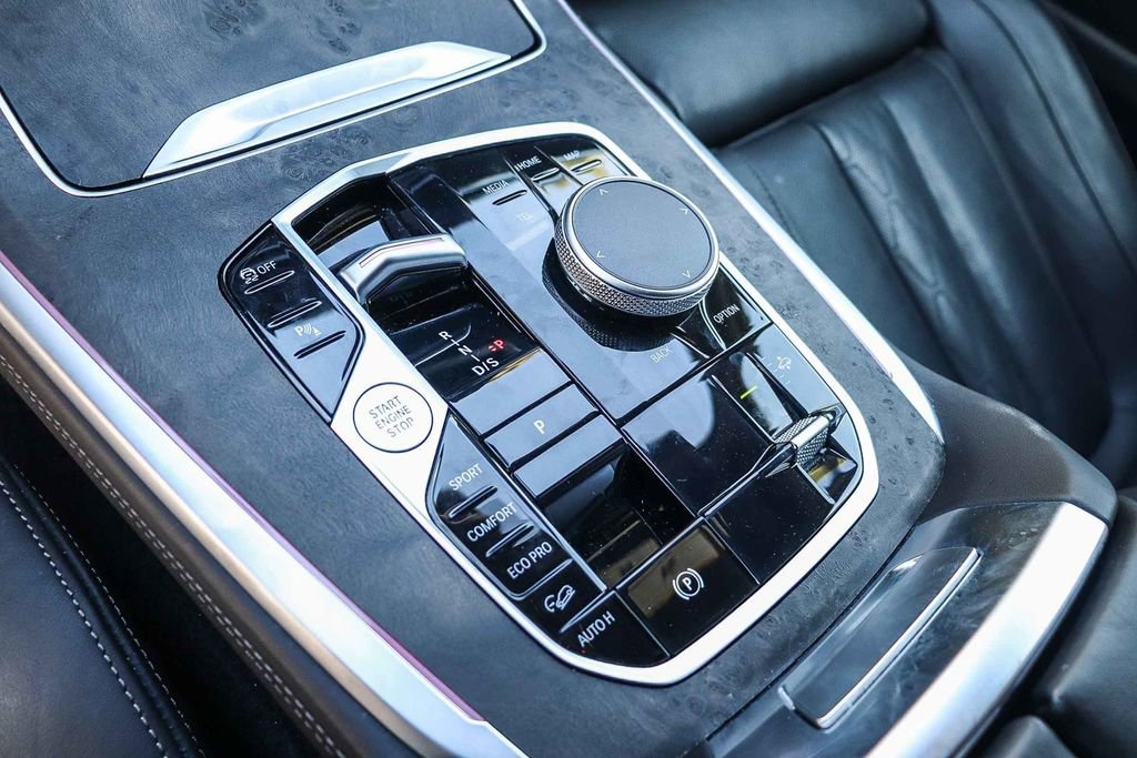 Used 2024 BMW X7 M60i AWD/4WD image 21