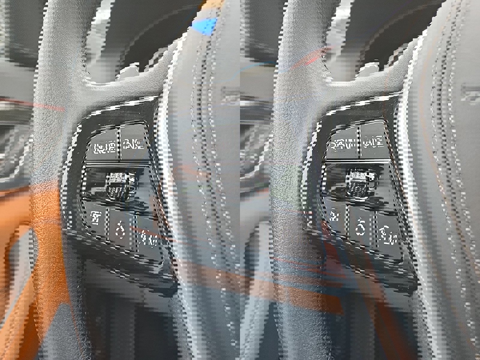 Used 2023 BMW 540i xDrive w/ Convenience Package image 23