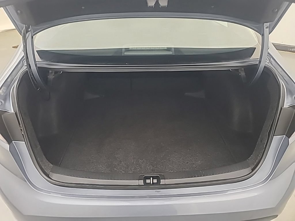 Used 2025 Toyota Corolla LE FWD image 19