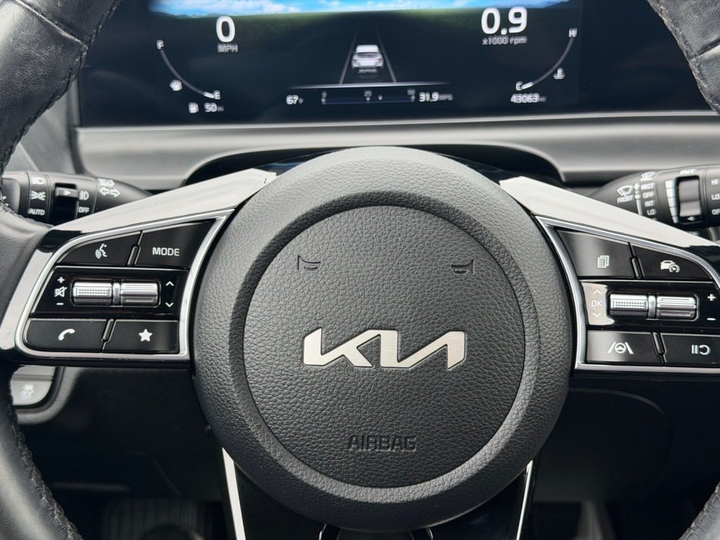 Used 2024 Kia Seltos EX FWD image 11