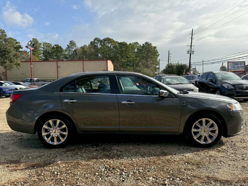 Used 2012 Lincoln MKZ FWD image 4