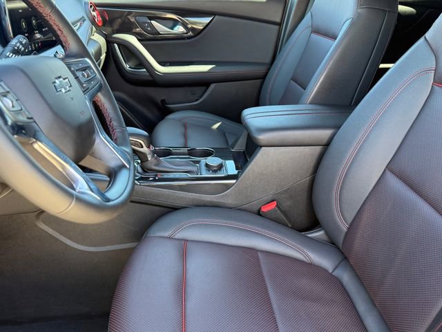 Used 2025 Chevrolet Blazer RS FWD image 11