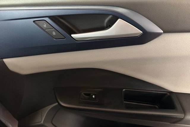 Certified 2022 Volkswagen Taos SE image 22