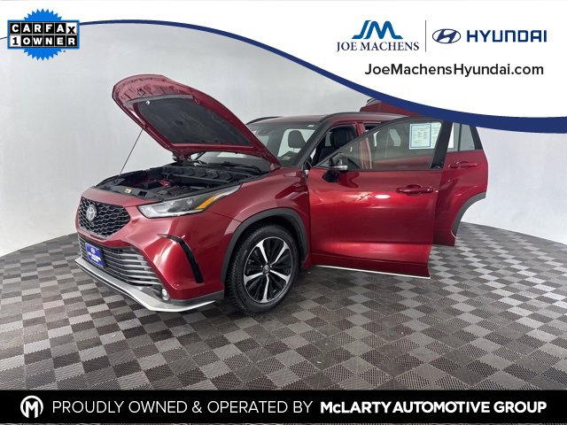 Used 2021 Toyota Highlander XSE image 12