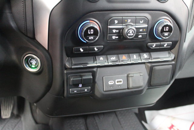 Used 2020 Chevrolet Silverado 1500 RST AWD/4WD image 19