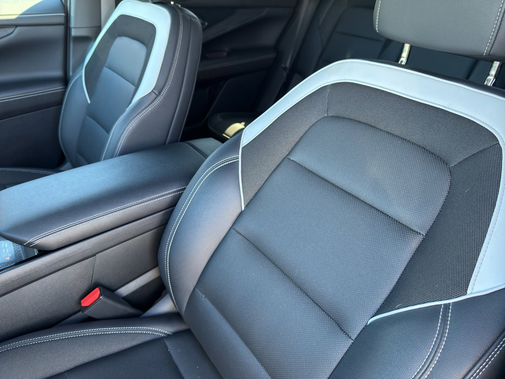 Used 2024 Chevrolet Blazer EV LT image 14