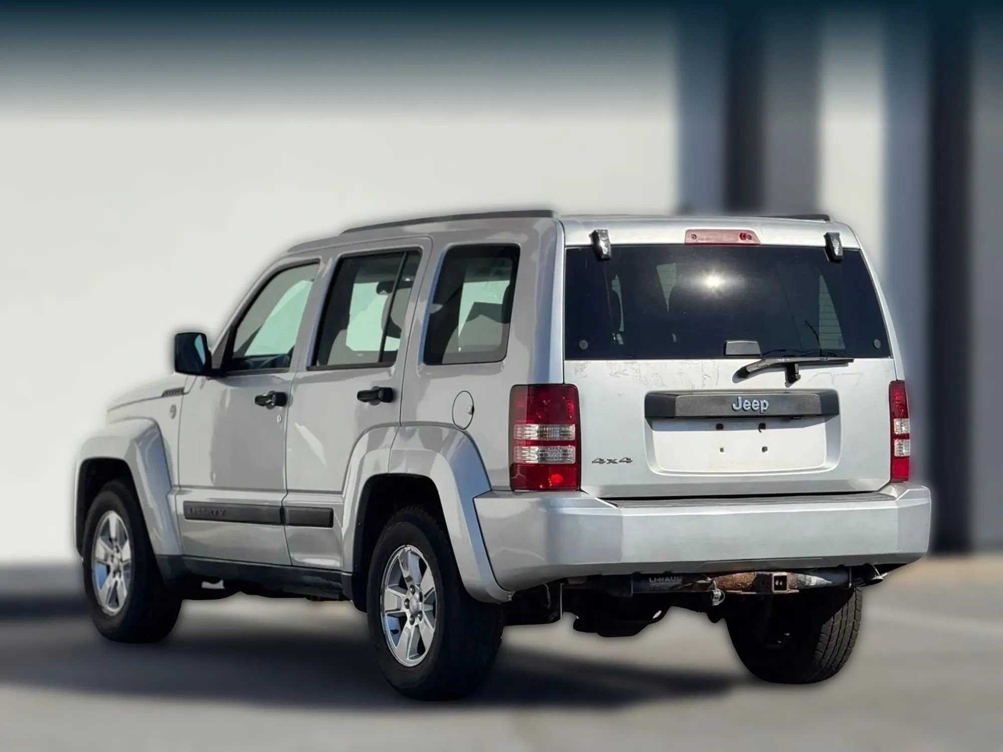 Used 2011 Jeep Liberty Sport image 10