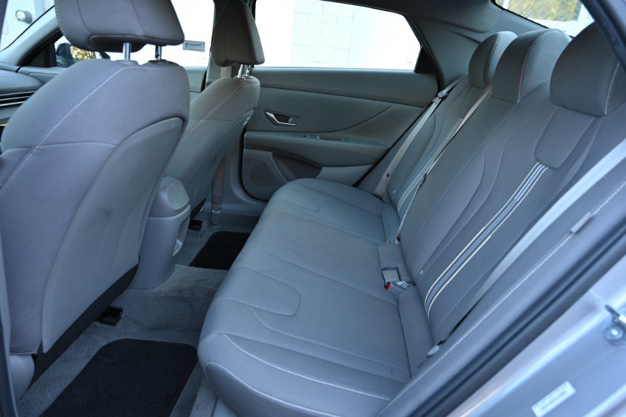 Used 2026 Hyundai Elantra Sport FWD image 12