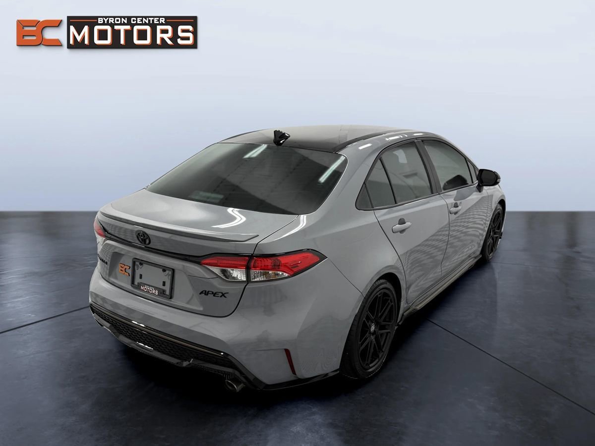 Used 2022 Toyota Corolla SE w/ Carpet Mat Package (TMS) FWD image 6