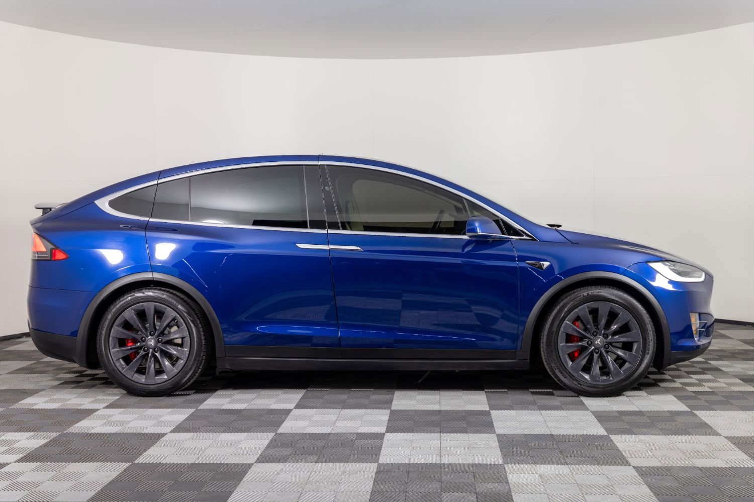 Used 2018 Tesla Model X P100D AWD/4WD image 9