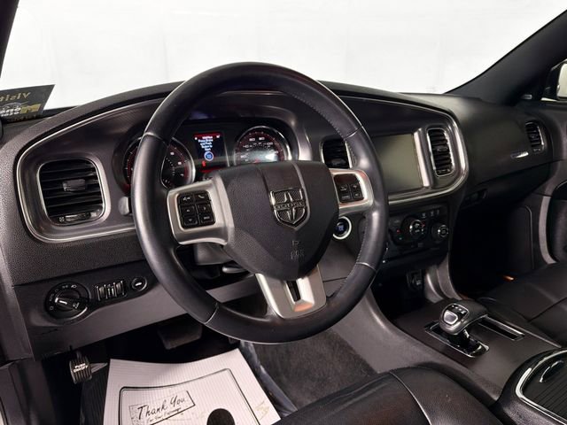Used 2014 Dodge Charger SXT image 9