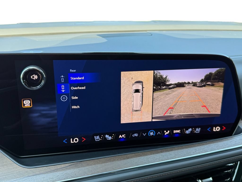 New 2026 Chevrolet Suburban High Country AWD/4WD image 15