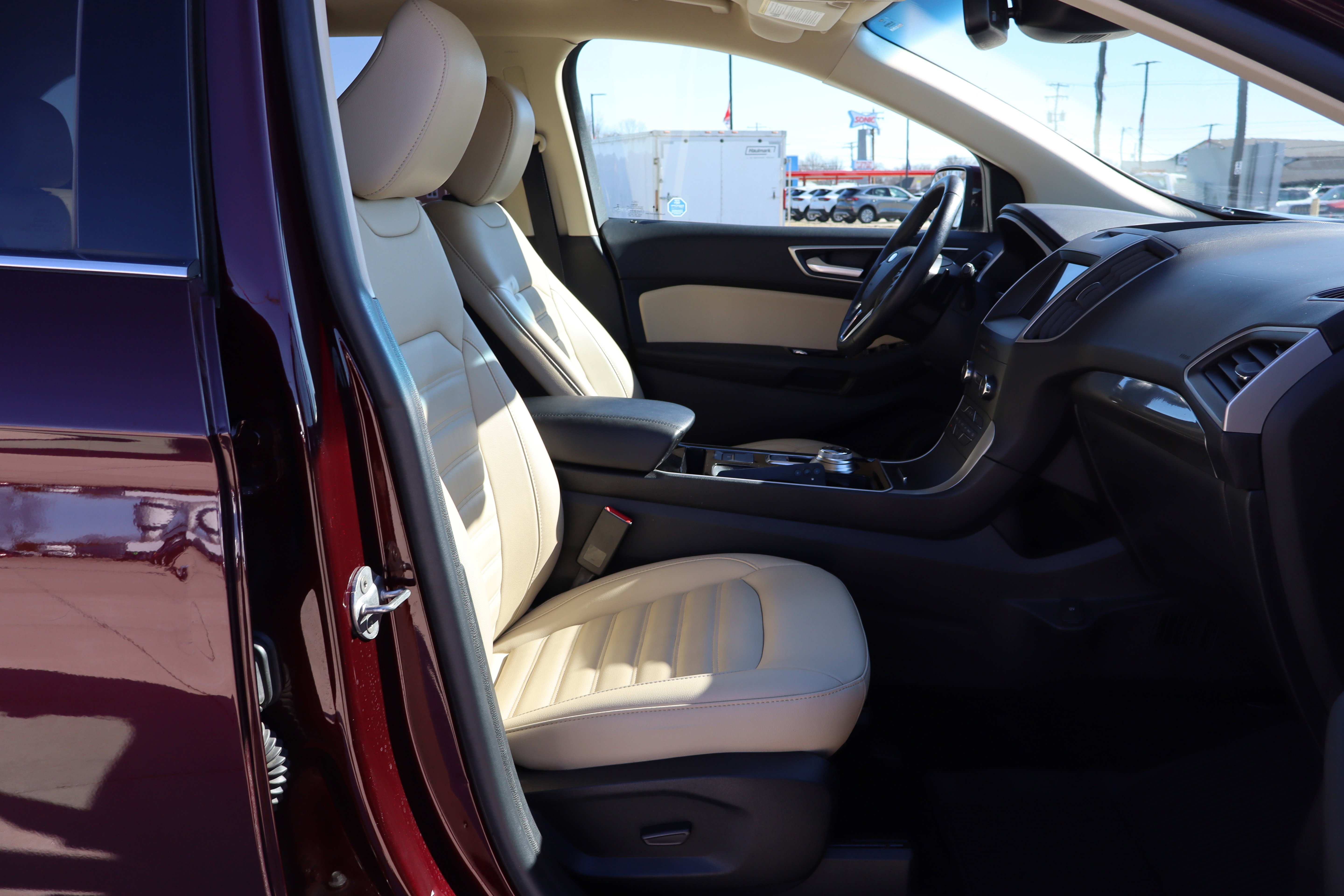 Used 2020 Ford Edge SEL w/ Convenience Package image 12