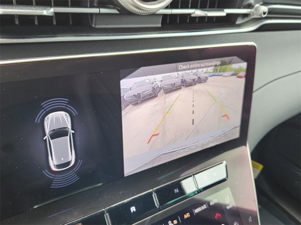 New 2024 Maserati Grecale GT image 10