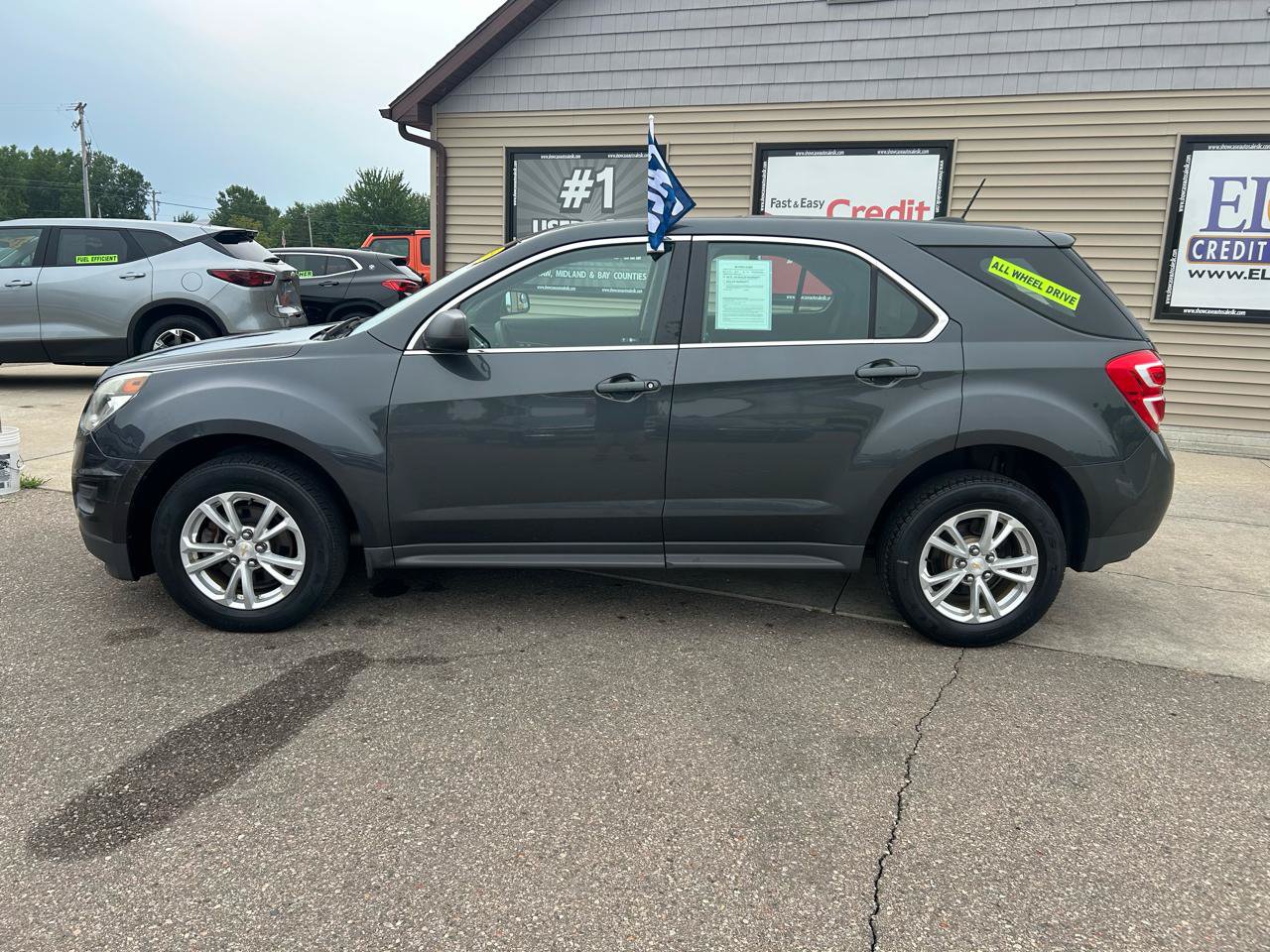 Used 2017 Chevrolet Equinox LS AWD/4WD image 8