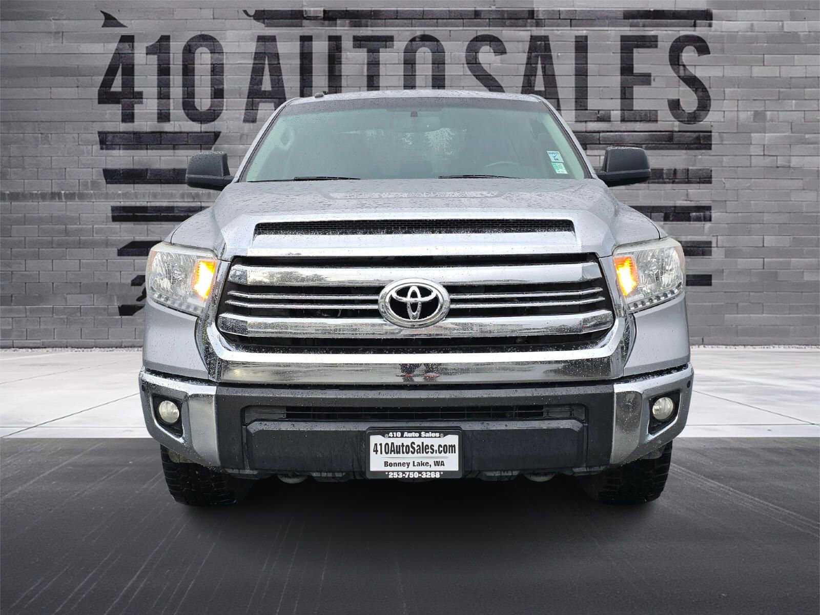Used 2017 Toyota Tundra SR5 image 5