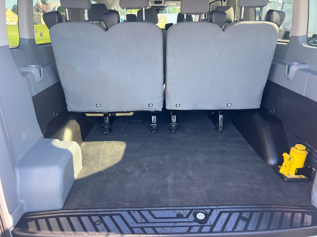 Used 2015 Ford Transit 350 XLT RWD image 18