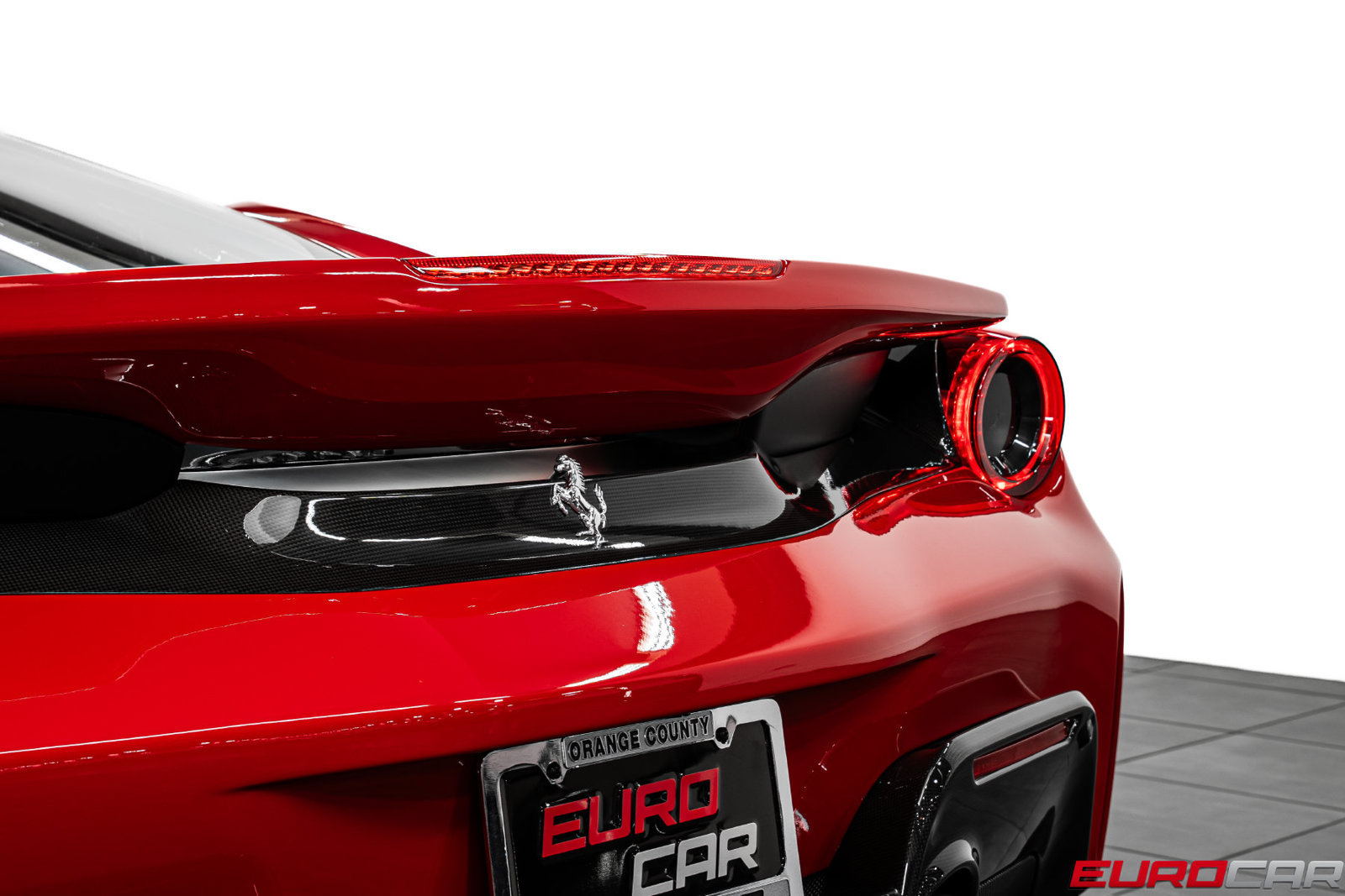 Used 2019 Ferrari 488 Pista Coupe RWD image 29