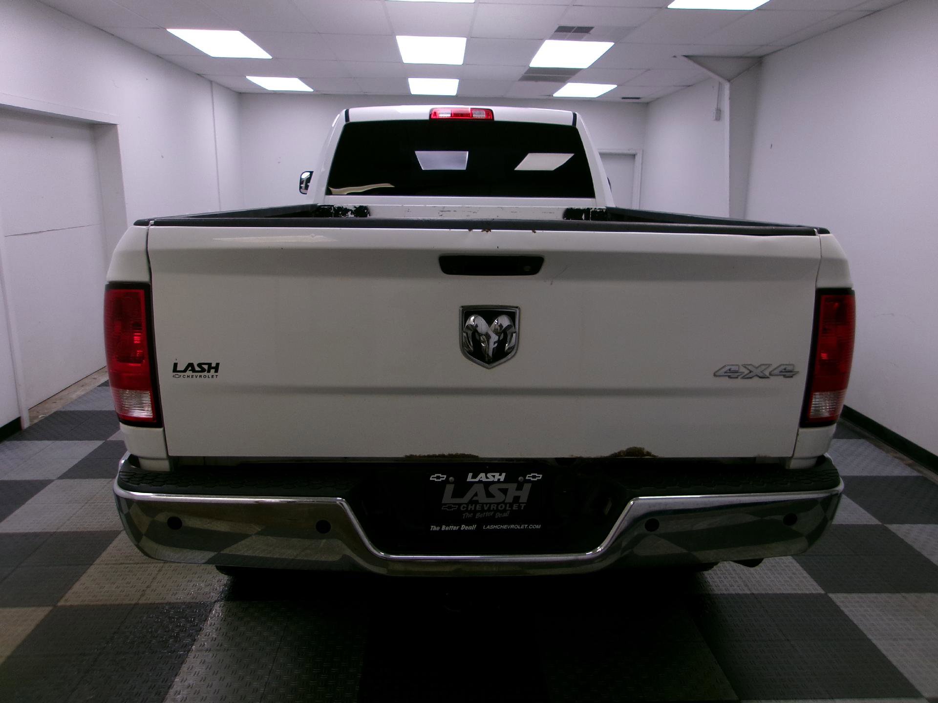 Used 2018 RAM 2500 Tradesman w/ Chrome Appearance Group image 12