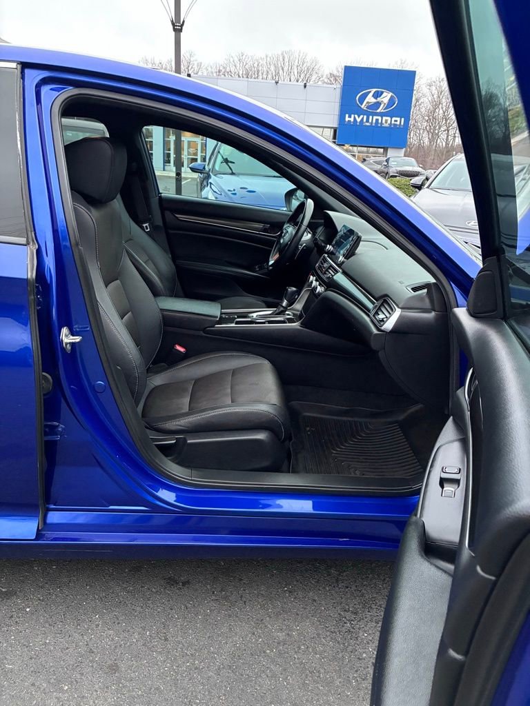 Used 2019 Honda Accord Sport image 16