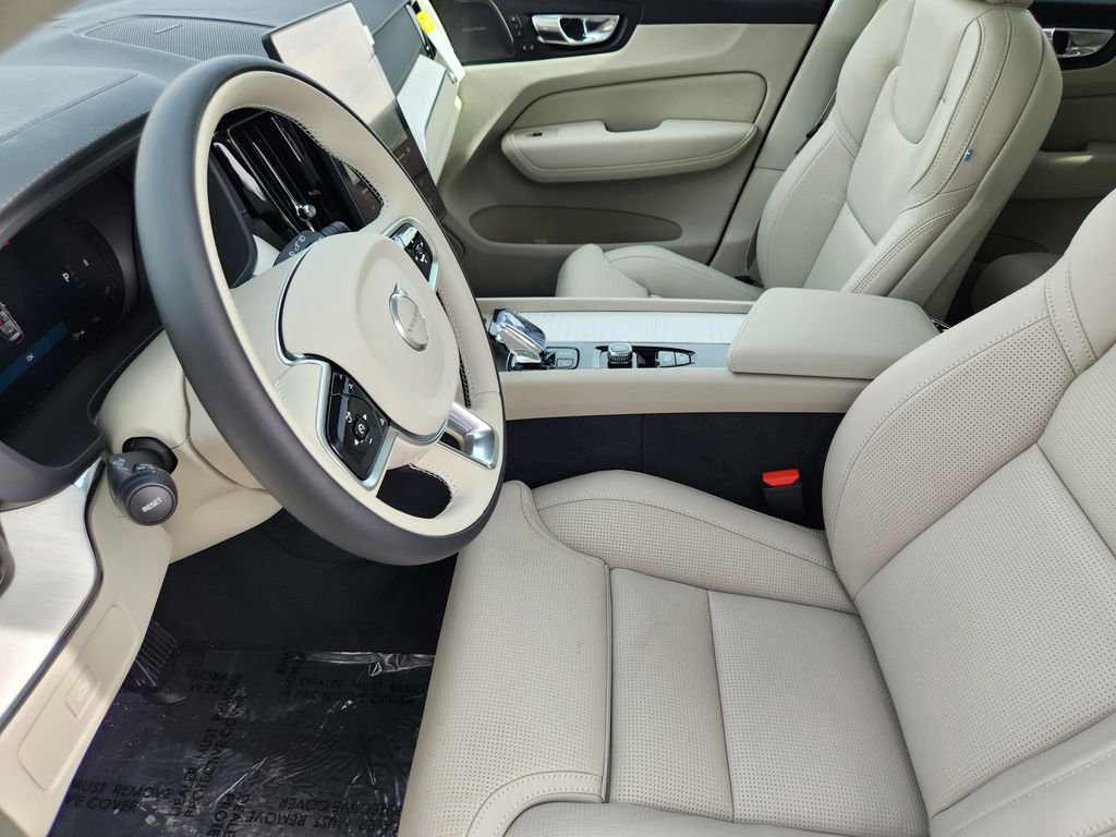 New 2026 Volvo XC60 B5 Ultra w/ Protection Package Premier image 3