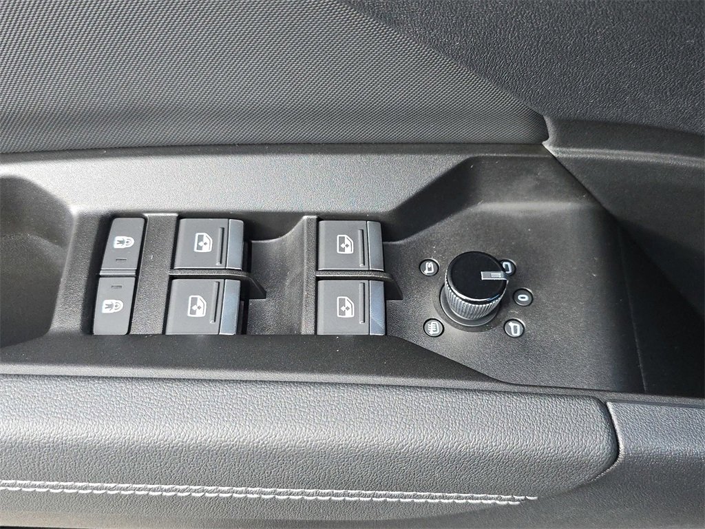 Used 2024 Audi Q4 e-tron Prestige image 23