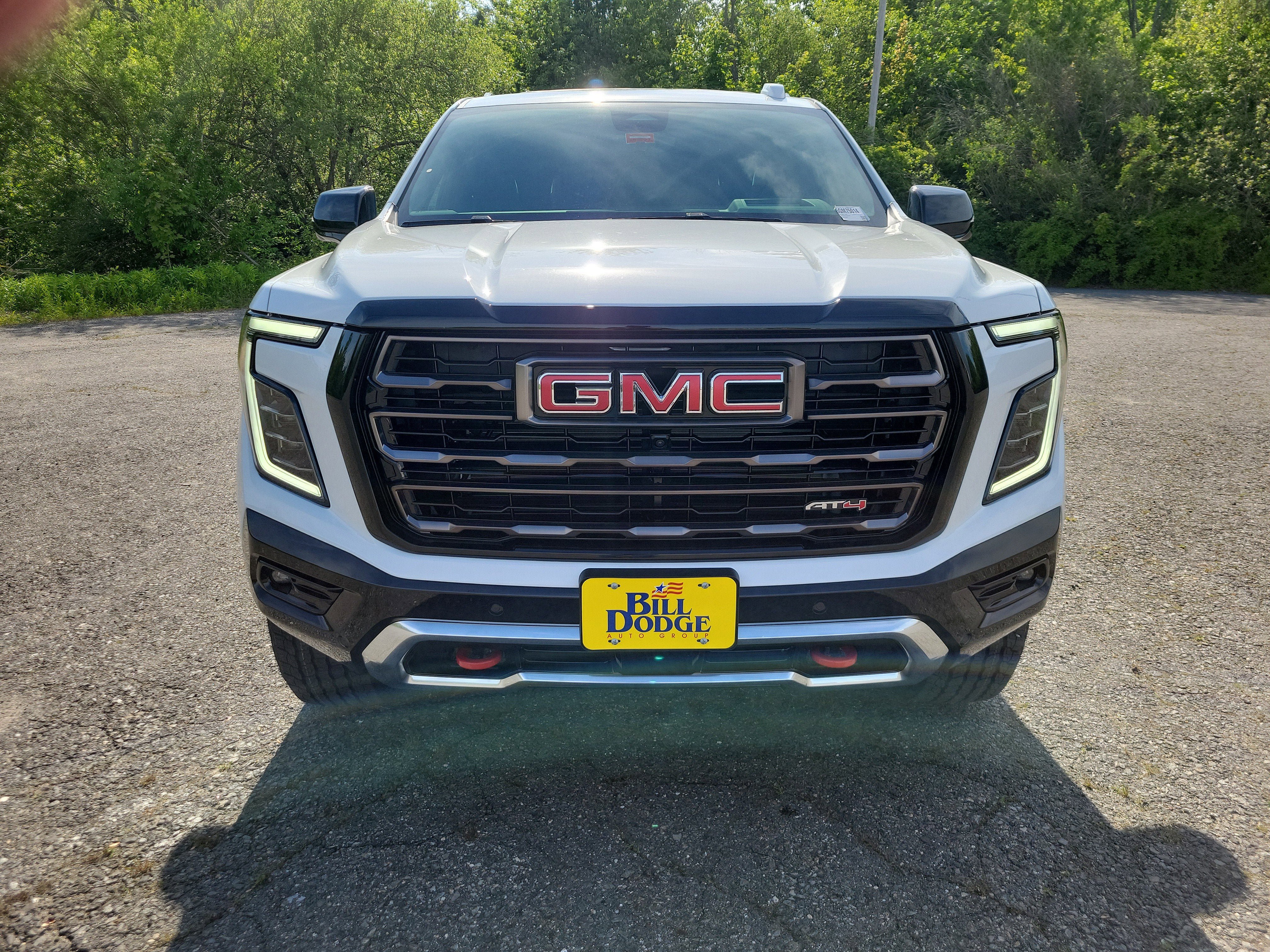 New 2026 GMC Yukon AT4 Ultimate w/ LPO, Floor Liner Package AWD/4WD image 10