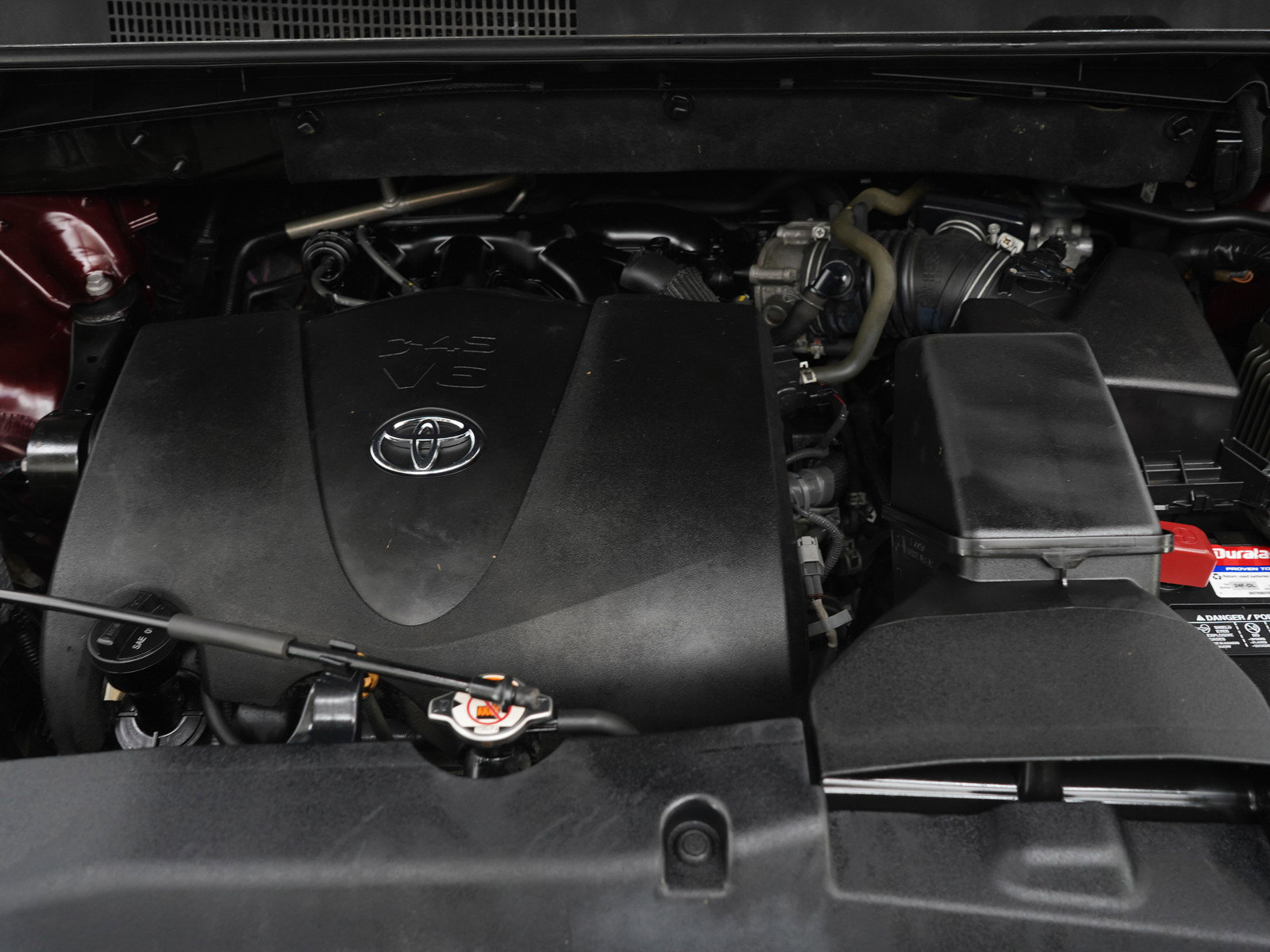 Used 2019 Toyota Highlander XLE AWD/4WD image 29