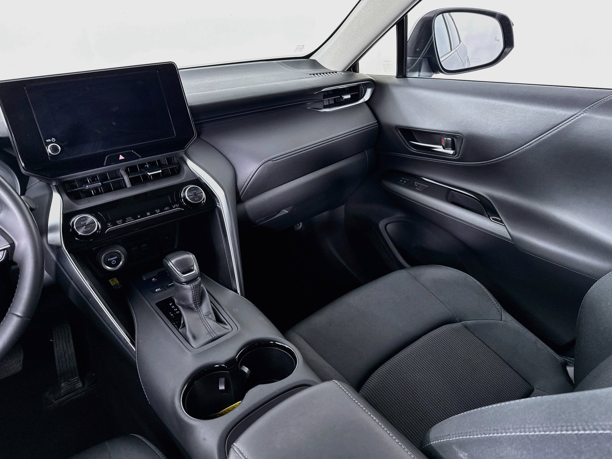 Certified 2024 Toyota Venza LE AWD/4WD image 21