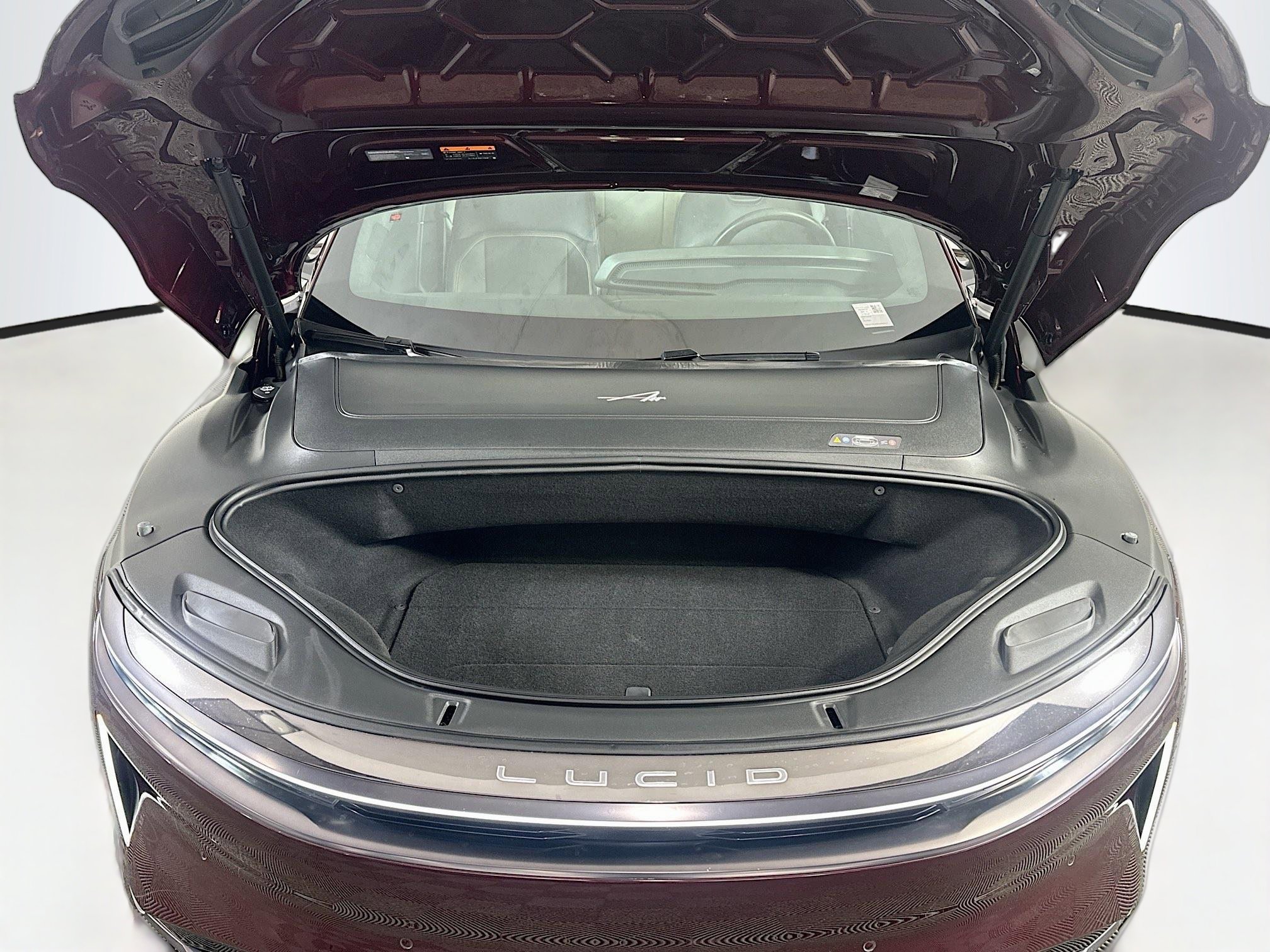 Used 2024 Lucid Air Touring AWD/4WD image 2
