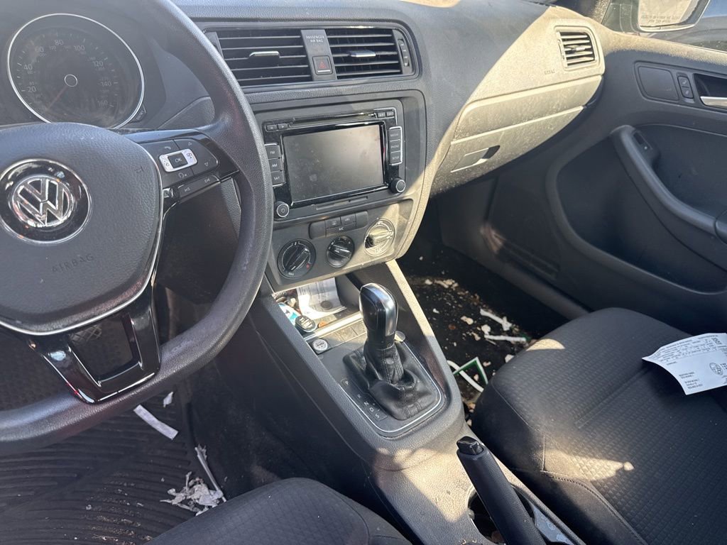 Used 2015 Volkswagen Jetta S w/ Welcome Package image 10