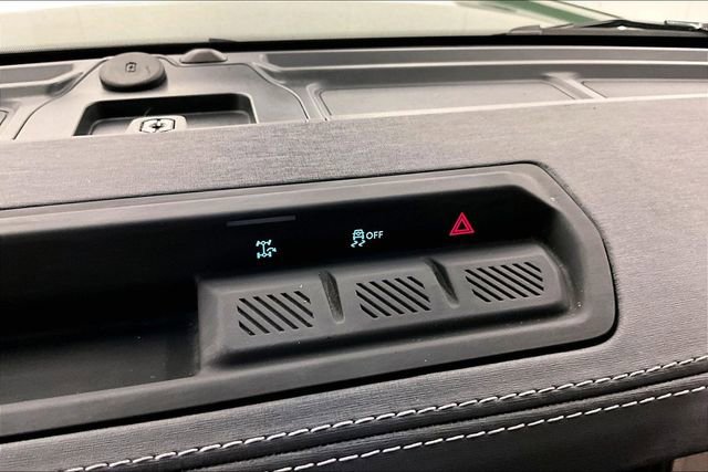 Used 2025 Ford Bronco Outer Banks image 35