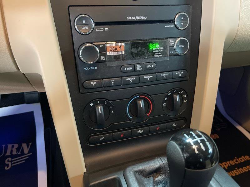 Used 2008 Ford Mustang GT Premium RWD image 32