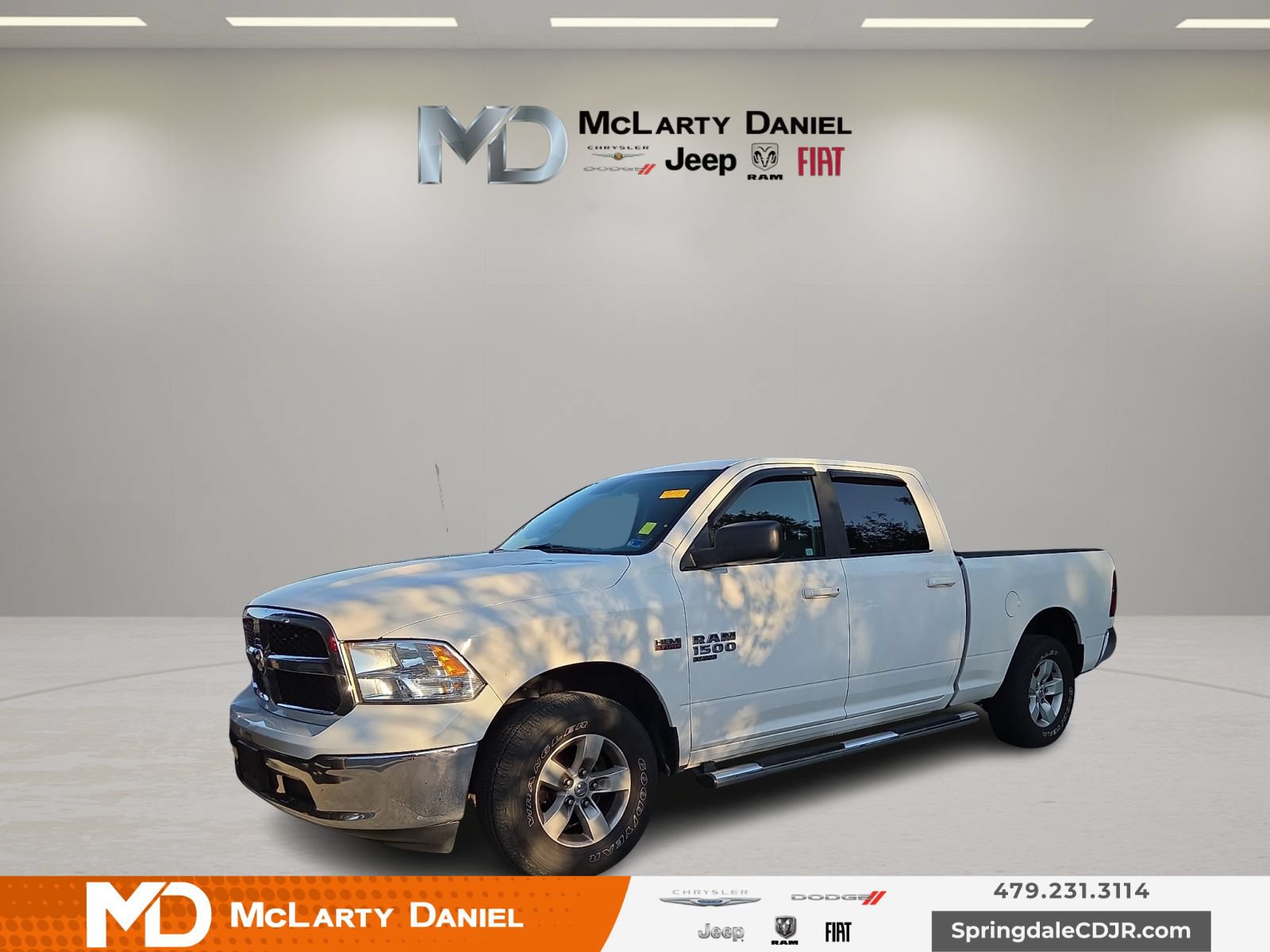 Used 2020 RAM 1500 Classic SLT AWD/4WD image 1